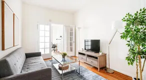 211-3 Prime Union Square Large 1BR Great value - Image 2