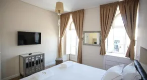 Suites Guest House - Image 3