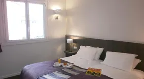 Hôtel des Rosiers - Image 2