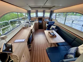 3 Lacs Yacht - Image 4