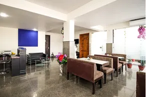 Nstay Premier Sector 31 - Image 3