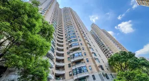 Bright 2BR Apartment Yongxin Century Close to Metro Lines one nine eleven - Image 5
