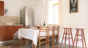 I Plateia - Image 4