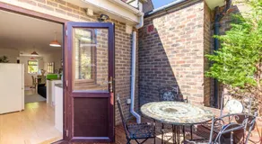 Bright 2 Bedroom House in Kennington - Image 5