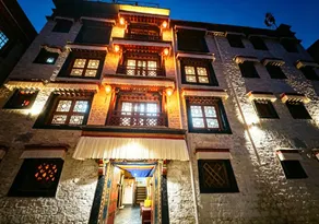 Shambhala Palace Hotel - Image 5