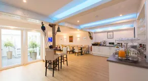 Frühstückshotel Seemannsbraut Amrum-adults only ab 18 Jahre-keine Haustiere- - Image 2