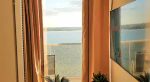 Evy Deluxe Apartment - Image 2