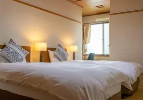 T Square Hakuba - Image 1