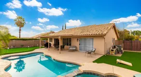 Sunny Serenity: Mesa Masterpiece - Image 2