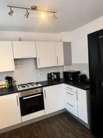 Relaxing Modern Stay for Families and Groups - Image 4
