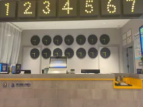 7 Days Inn Shanghai Xinzhuang Metro Station Cloud Nine Plaza - Image 4