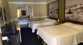 Foothills Inn - Image 4