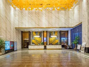 Monarch Hotel - Image 5