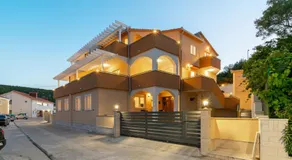 VILLA A - Image 5