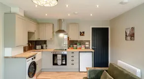 Stunning upper villa stay in the City! - Image 5