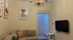 Central Zamalek 2 Bedroom Apartment Walk to Nile, Free WiFi, Fully Equipped Kitchen - Image 5