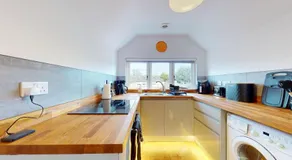 Stylish Georgian Apartment In An Ideal Location - Image 3