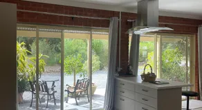 Pet Friendly Studio with Views Near Hahndorf - Image 2
