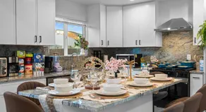 Entire Private Home with 3 Bedrooms 2 Bathrooms, with Garage, Gated Yard, King Bed House, Available Now - Image 5