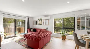 Gorgeous 4 Bedroom House - Blackmans Bay - Image 2