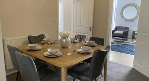 City Centre 3 BDR Townhouse by Belfast City Breaks - Image 4