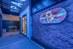 Space Station Hostel - Image 3