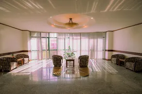 City Bay Hotel - Image 4
