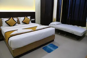 Hotel Landmark - Image 5
