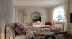 Blumen Apartment - Image 2