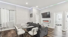 Stay at Luna on Ridge Ave - Image 3