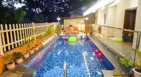 Grande Alpine Hotel - Image 2
