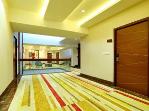 Hotel Fortune Suites - Image 4