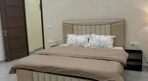 NIVAASe STAYS - Image 2