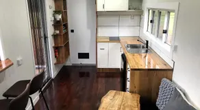 Bee Farm Off-Grid Tiny Home Stay - Image 2