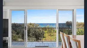 3 Bedroom Beachfront Rooftop Penthouse With Private Sunshine Coast - Image 3