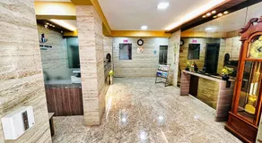 MAXXVALUE - SERVICE APARTMENT MAROL - Image 5