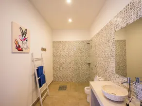 Holyfat Villa - Image 4