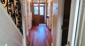 Luxury London House Sleeps x 16, Free Parking, Free Wifi, Garden Patio, Close to tube line easy access to Central London - Image 4
