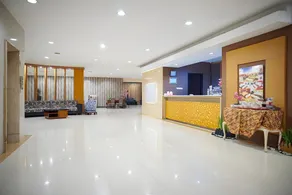 Parkside Mandarin Hotel Pekalongan - Image 5