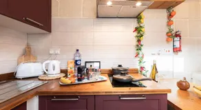 Concetta Studio Apartments by Holihomes - Image 3