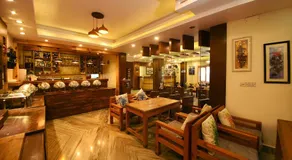 Hotel Middle Path & Spa - Image 4