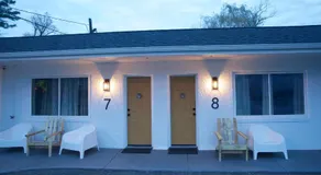 Cobmin Ridge Motel - Image 4
