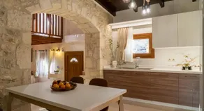Mareu Stonehouse - Image 2