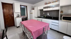 Casa com Piscina, Churrasqueira e Mesa de Bilhar - Image 5