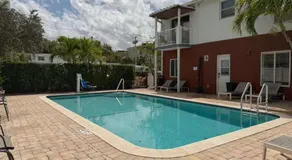 Stylish Beach Studio with Pool Apt14 - Image 3