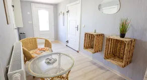 Ferienwohnung Obergeschoss - Ferienwohnungen an der Marina - Image 3