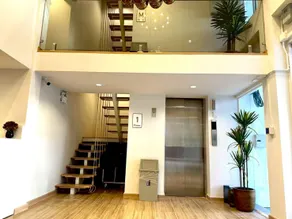 Takka Hotel - Bearing - Image 3