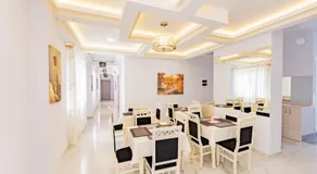 The City Gate Hotel - Image 2