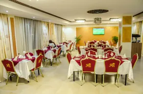 Saab Royale Hotel - Image 4