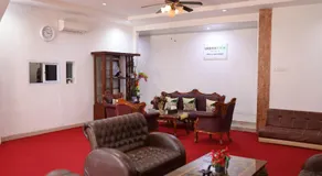 Urbanview Hotel Eropa Maros near Sultan Hasanuddin Airport by RedDoorz - Image 5
